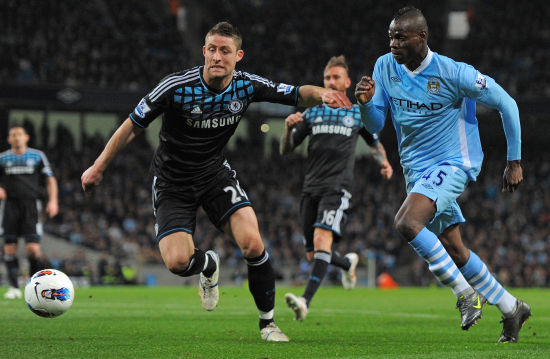 续担任队长 续担任队长